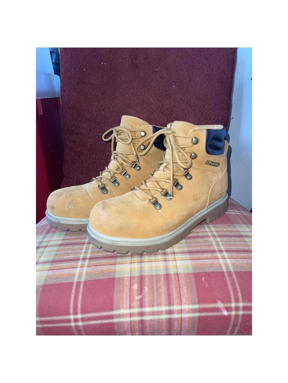 Premium Tan Hiking Boots - Durable and Comfortable
